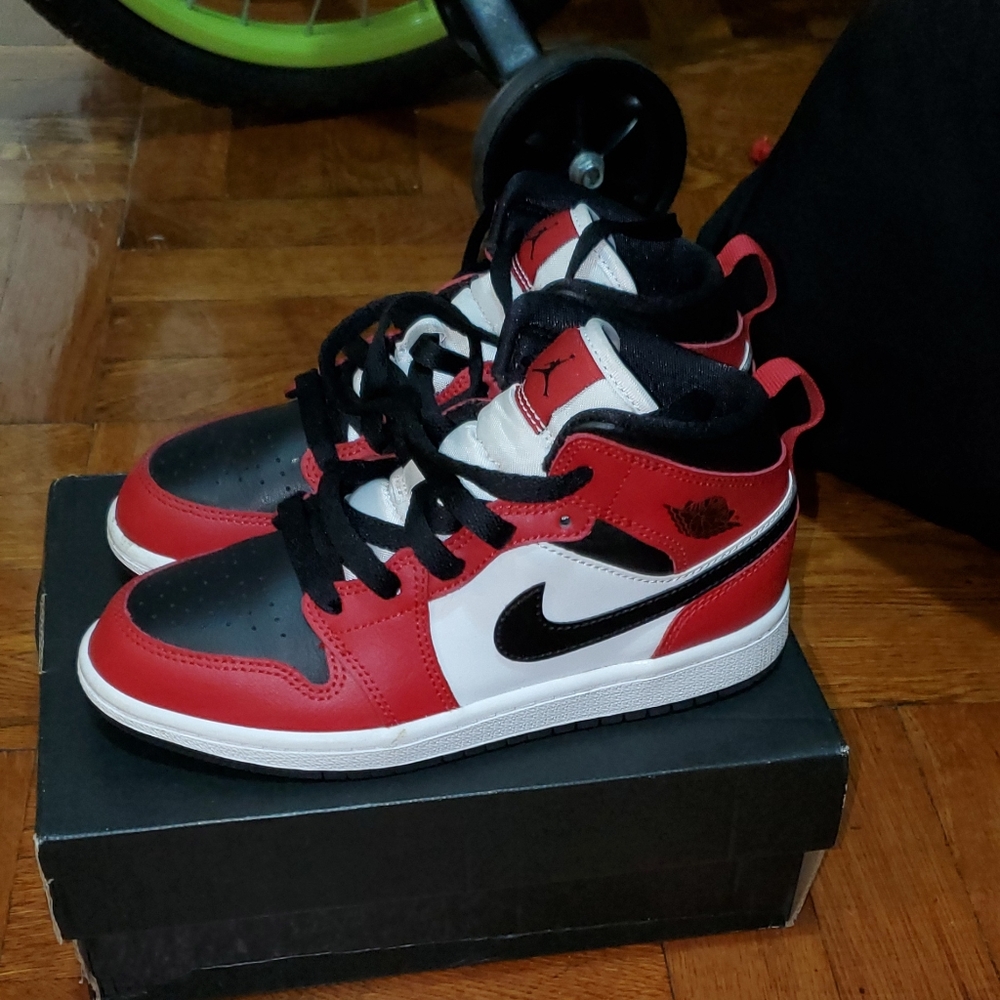 Jordan 1's